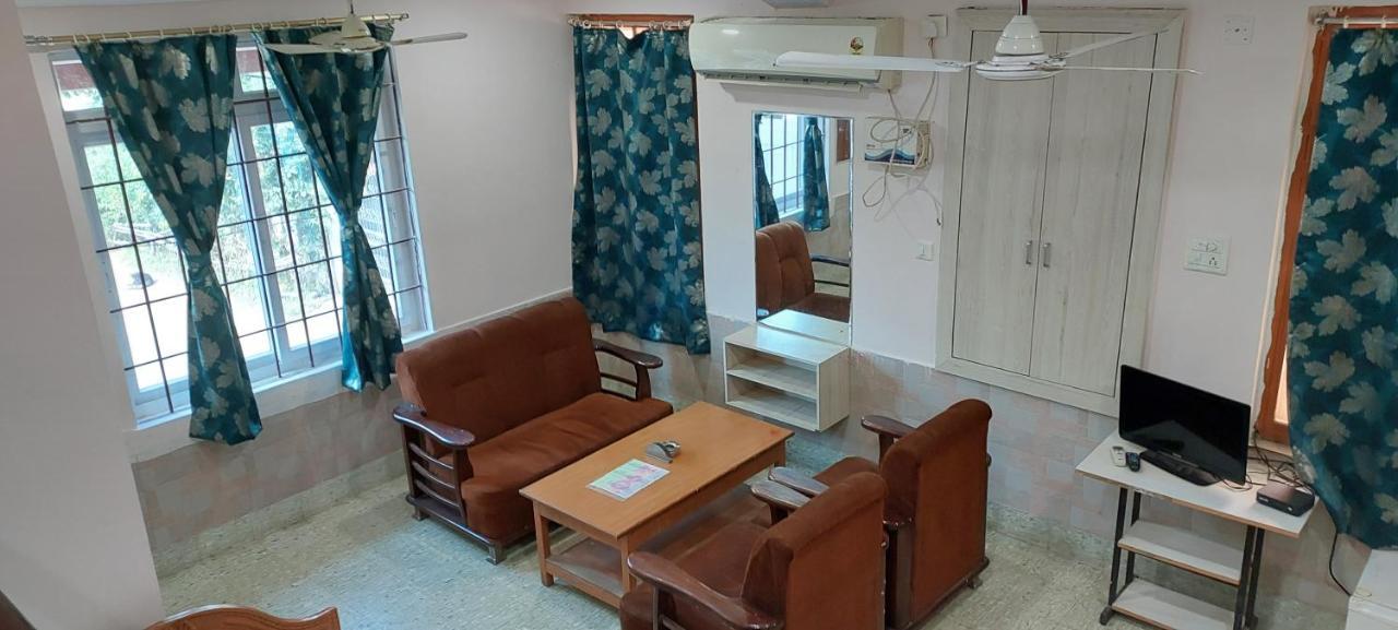 Radhika Resort Bhubaneswar Buitenkant foto